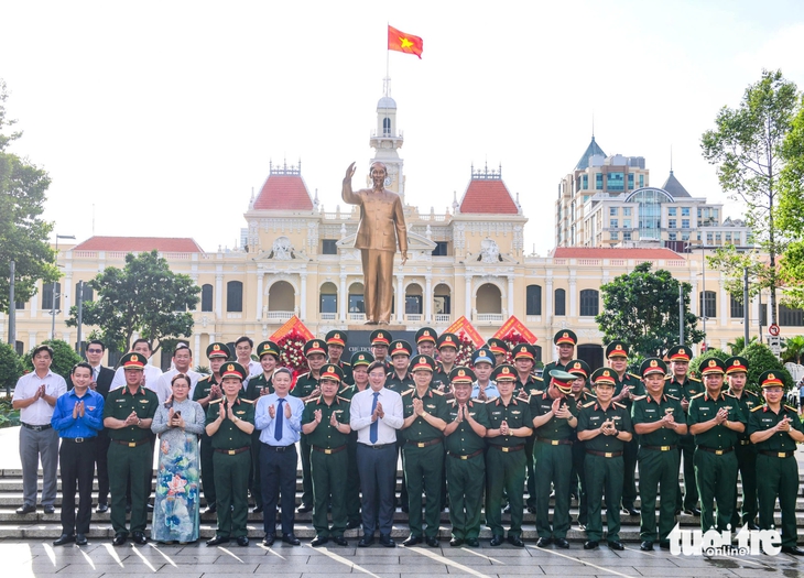 Chủ tịch Hồ Chí Minh - Ảnh 2.