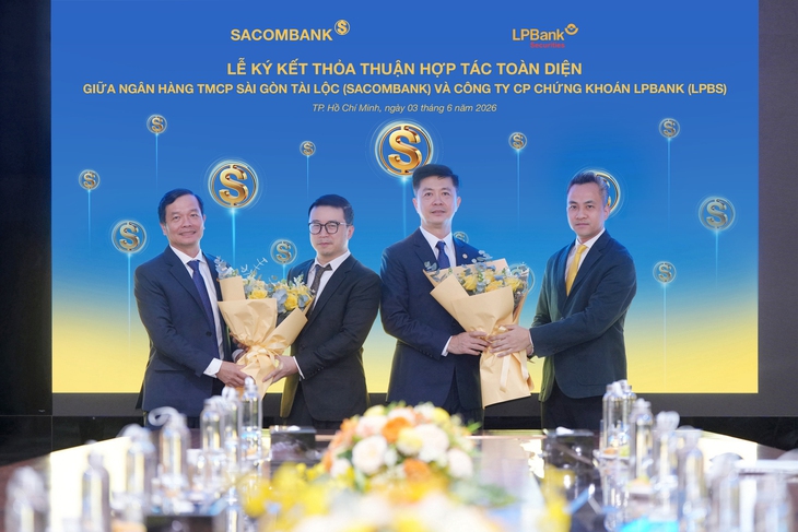 SACOMBANK - Ảnh 3.