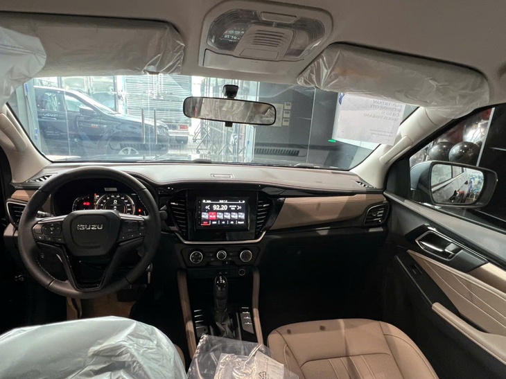 Isuzu mu-X - Ảnh 5.