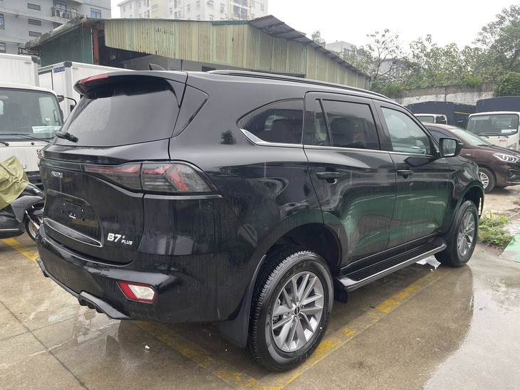 Isuzu mu-X - Ảnh 4.