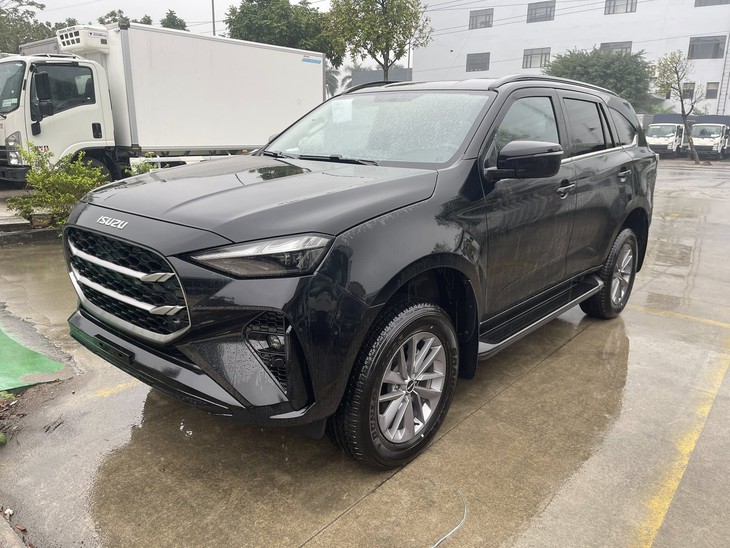 Isuzu mu-X - Ảnh 3.