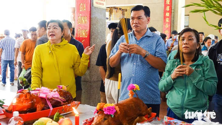 Bà Chúa Xứ núi Sam - Ảnh 2.