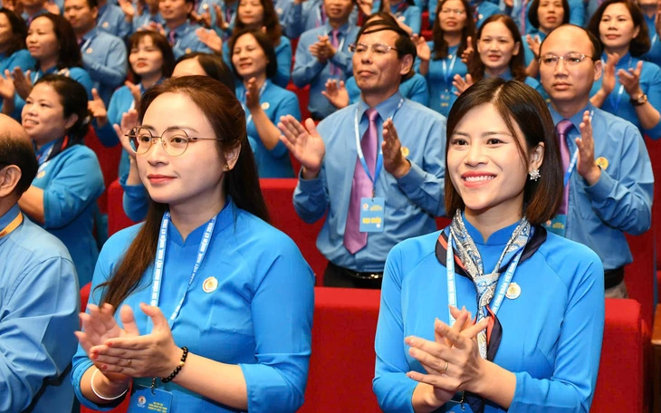 Đề xuất lộ trình giảm giờ làm xuống 40 - 44 giờ/tuần, chuyên gia nói 'thời điểm chín muồi' - Ảnh 3.