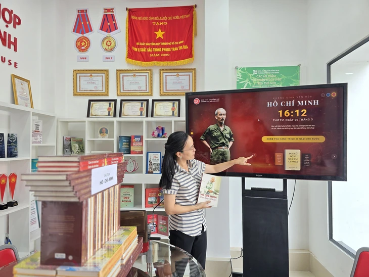 Hồ Chí Minh - Ảnh 3.