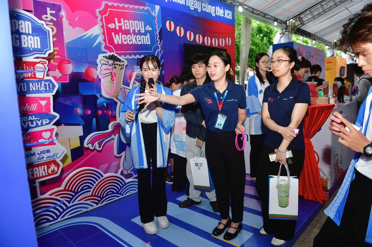 Khách Việt, khách ngoại quan tâm đến thanh toán xuyên biên giới tại Lễ hội Tài chính số 2026 - Ảnh 6.