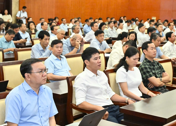Bí thư Thành ủy TP.HCM Trần Lưu Quang: Thành phố sẽ có cơ chế tuyển dụng người giỏi - Ảnh 2.