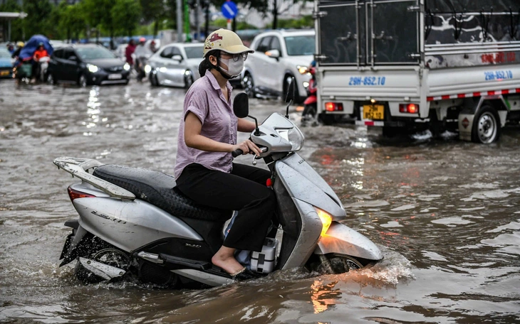 Đón không khí lạnh giữa hè, miền Bắc mưa mát mẻ, có nơi mưa trên 250mm - Ảnh 2.