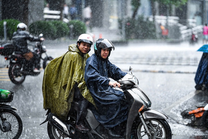 mưa lớn - Ảnh 1.