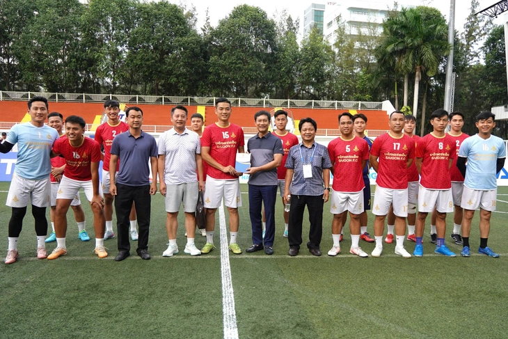Giải bóng đá công nhân, viên chức Việt Nam 2026: Tiếp lửa trước giờ bóng lăn - Ảnh 1.