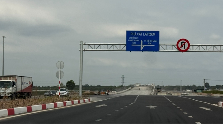 Bổ sung thầu phụ để làm nhanh hơn - Ảnh 1.