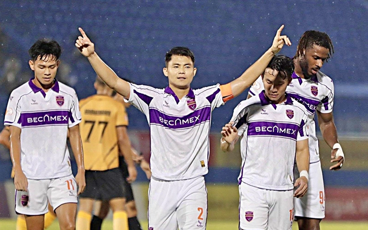 CLB Becamex TP.HCM rớt hạng ở V-League sau 22 năm - Ảnh 2.