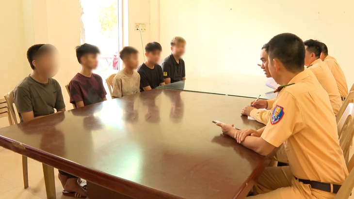 xử phạt - Ảnh 1.