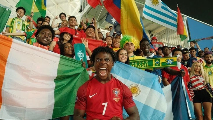 Ca khúc cổ động World Cup bùng nổ toàn cầu - Ảnh 2.