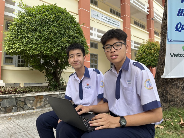 thi tốt nghiệp - Ảnh 2.