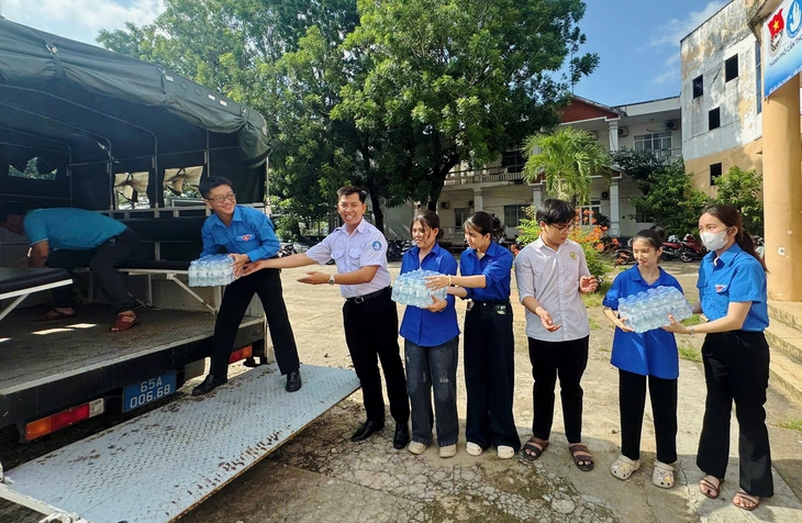 Cần Thơ triển khai ‘Tiếp sức mùa thi số’, huy động gần 3.600 bạn trẻ hỗ trợ thí sinh thi tốt nghiệp - Ảnh 1.