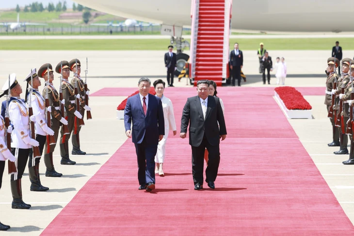 Ông Kim Jong Un nói ông Tập Cận Bình là 'vị khách được Triều Tiên tôn trọng nhất' - Ảnh 7.