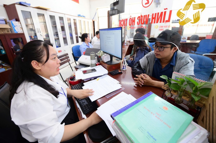 Bộ Nội vụ hướng dẫn mới về sắp xếp, tổ chức đơn vị sự nghiệp công lập đa ngành, đa lĩnh vực ở cấp xã - Ảnh 1.