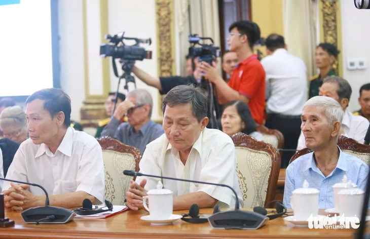 Nhân chứng kể thời khắc chứng kiến chôn cất tập thể liệt sĩ tại công viên Lê Thị Riêng - Ảnh 6.