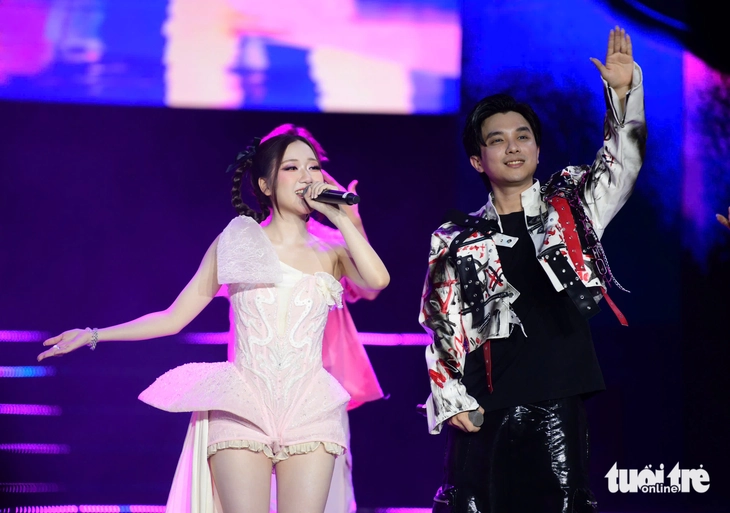 E-Concert - điểm hẹn của đô thị số - Ảnh 3. E-Concert - Ảnh 3.