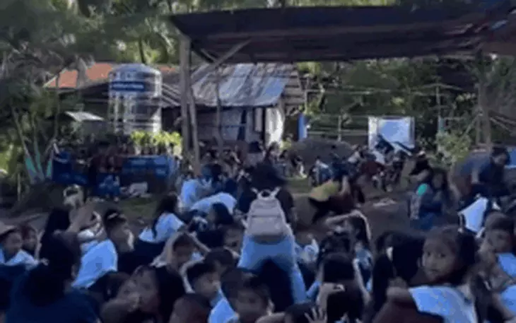 Đáy biển nâng lên 2m sau trận động đất kinh hoàng ở Philippines - Ảnh 2.