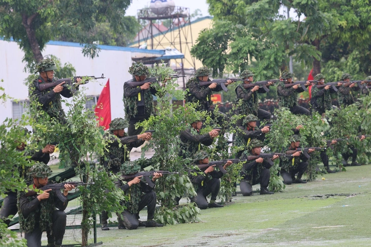 cảnh sát cơ động - Ảnh 8.
