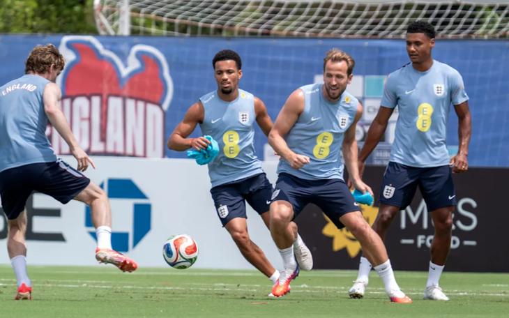 Tuyển Anh sử dụng thiết bị kỳ lạ giá 12 triệu để đối phó với cái nóng tại World Cup - Ảnh 2.