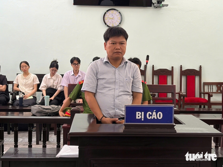 Cựu Giám đốc CDC Huế từ chối nhận 'tiền cảm ơn’ của Việt Á, được miễn trách nhiệm hình sự - Ảnh 1.