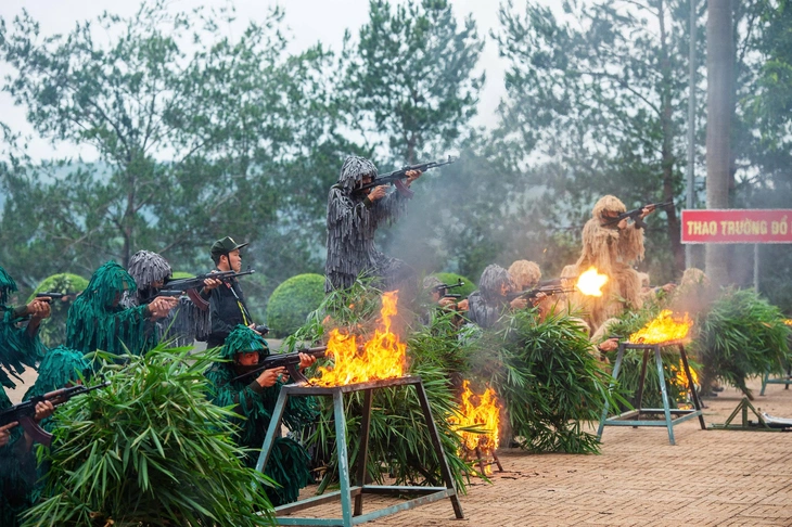 cảnh sát cơ động - Ảnh 5.
