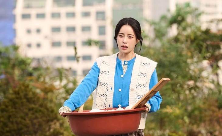 Kẻ thù hoàng gia của tôi - Ảnh 2.