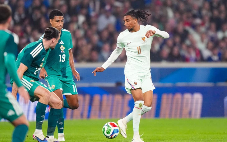 Olise rực sáng, che mờ cả Mbappe lẫn Dembele - Ảnh 3.