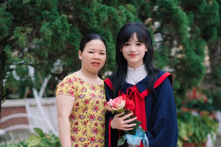 Thủ khoa toàn quốc bất ngờ với điểm thi môn Ngữ Văn - Ảnh 3.