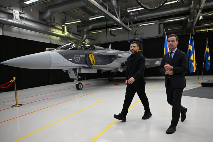 Mua 16 tiêm kích Gripen của Thụy Điển, Ukraine sẽ được gì? - Ảnh 1.