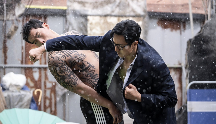 So Ji Sub bùng nổ với 'Đặc vụ Kim tái khởi động', phim báo thù Hàn tiếp tục lên ngôi - Ảnh 3.
