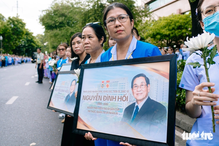“Chuyến đi cuối” của Giáo sư Nguyễn Đình Hối qua những nơi ông dành trọn đời cống hiến - Ảnh 11.