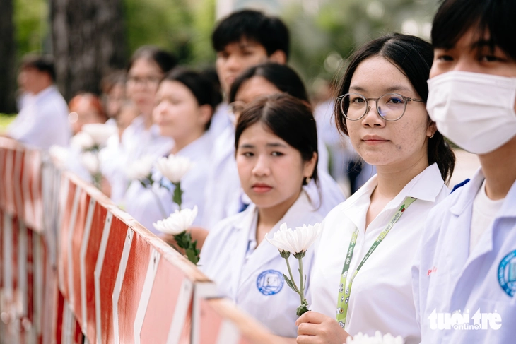 “Chuyến đi cuối” của Giáo sư Nguyễn Đình Hối qua những nơi ông dành trọn đời cống hiến - Ảnh 3.