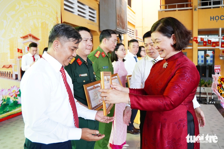 Ra sức thi đua xây dựng phường Bến Thành xứng đáng là phường trung tâm TP.HCM - Ảnh 6.