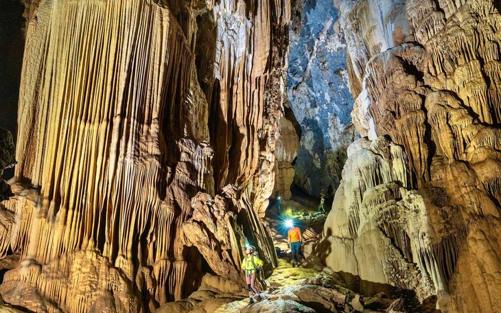 Thủ phủ du lịch Phong Nha lao đao vì sông Son đục ngầu bất thường giữa cao điểm hè - Ảnh 3.