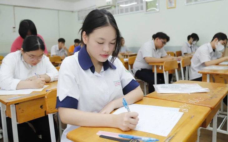 Điểm trung thi tốt nghiệp THPT Ninh Bình dẫn đầu - Ảnh 2.