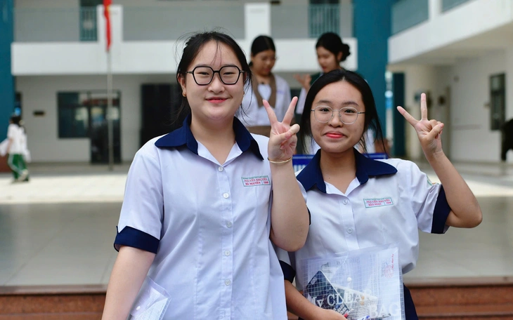Điểm thi tốt nghiệp THPT 2026: Địa phương nào có số điểm 10 nhiều nhất? - Ảnh 2.