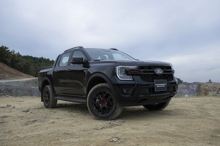 Ford Ranger Wildtrak 2026 bản thấp giá rẻ hơn trước 30 triệu, động cơ chuyển sang máy 2.0 tăng áp đơn - Ảnh 12.