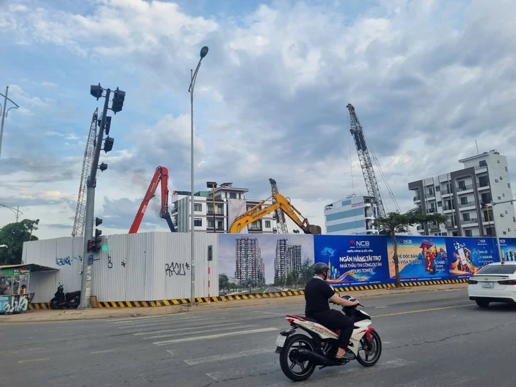 Căn hộ mở bán ồ ạt, đất nền hạ nhiệt - Ảnh 2.