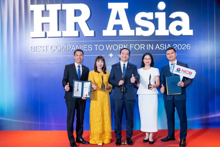 Ngân hàng NCB nhận 3 giải thưởng quốc tế từ HR Asia Awards 2026  - Ảnh 2.