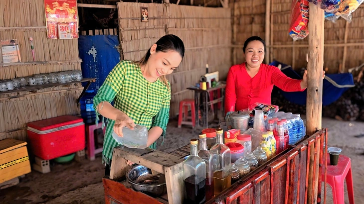 Phản bác hướng dẫn viên, bạn đọc nói về sự hào sảng của người miền Tây - Ảnh 1.