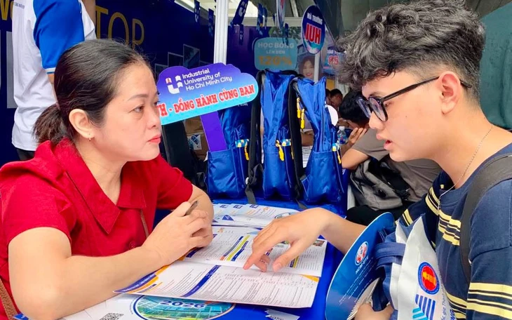 Điểm sàn Trường ĐH Y khoa Phạm Ngọc Thạch tăng 0,5 đến 1,5 điểm - Ảnh 4.