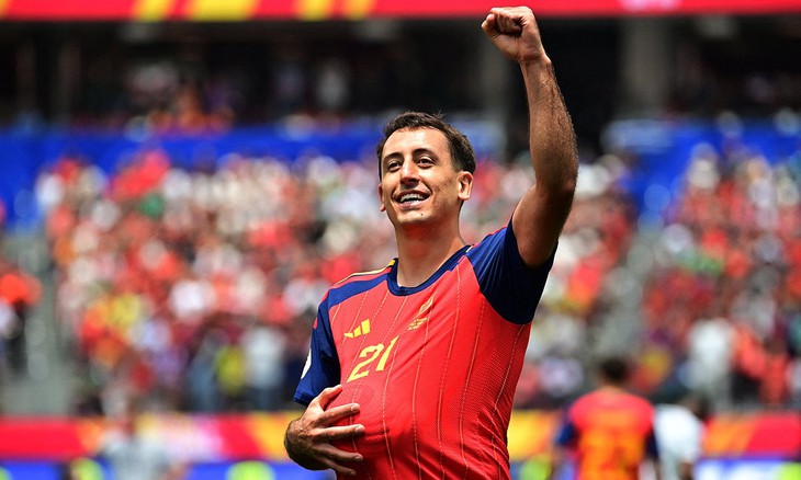 Nội bộ Tây Ban Nha 'dậy sóng', một ngôi sao làm phiền lòng nhóm Barca - Ảnh 1.