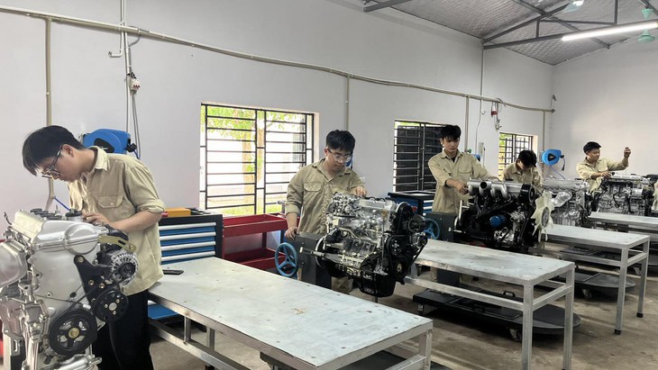 Từ giảng đường đến doanh nghiệp: Trường cao đẳng Hữu Nghị tạo lợi thế việc làm ngay từ khi còn đi học - Ảnh 3.