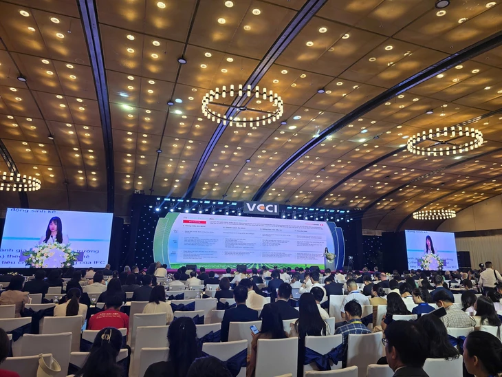 Techcombank được vinh danh trong Top 10 Net Zero Việt Nam 2026 - Ảnh 4.