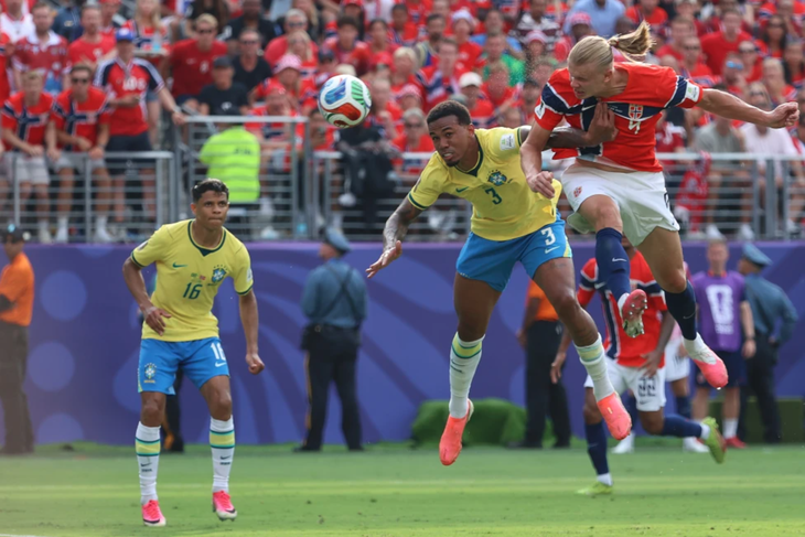 Haaland đi bộ nhiều hơn chạy vẫn ghi bàn liên tục ở World Cup  - Ảnh 1.