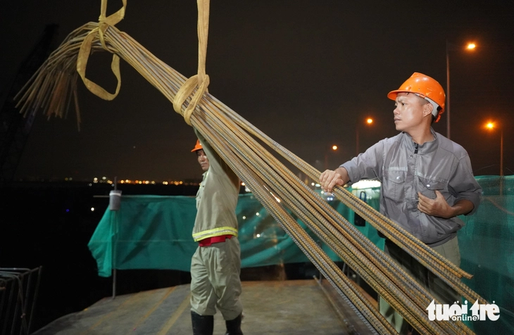 Xuyên ngày đêm thi công ở cầu Long Thành 2 - Ảnh 13.
