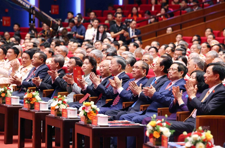 Tổng Bí thư, Chủ tịch nước: An ninh trong kỷ nguyên mới phải chủ động, tỉnh táo, tuyệt đối không mất cảnh giác - Ảnh 4.